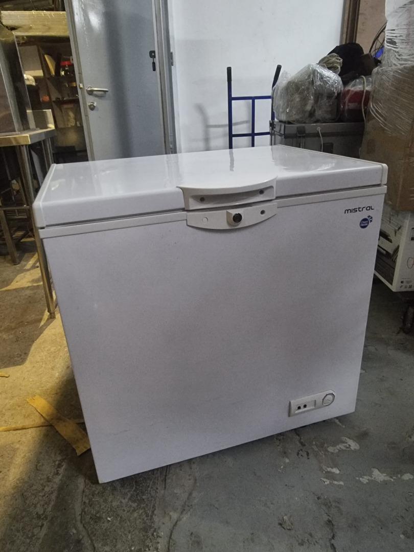 Freezer Chest Freezer 227L Used PROMOTION!, Furniture & Home Living