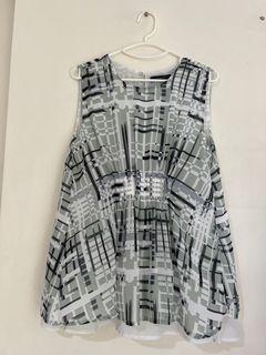 Geometric top Size M
