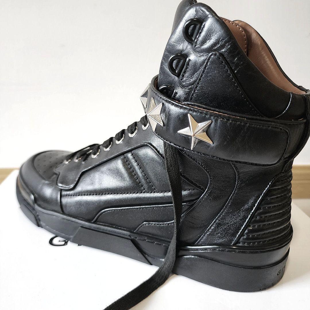 Men s Givenchy Tyson Stars High Top Sneakers Black Size EU 40.5
