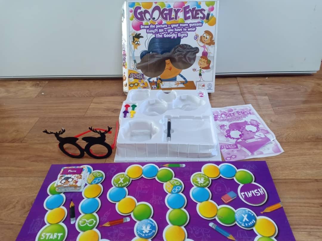 Googly eyes, Hobbies & Toys, Toys & Games on Carousell