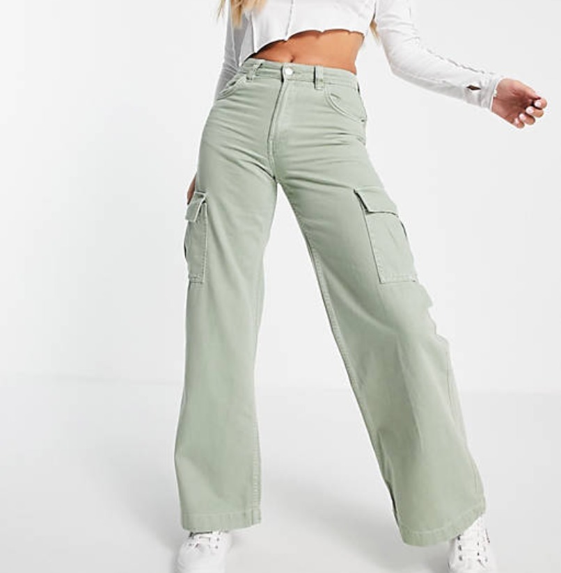 Green Bershka Wide Leg Cargo Pants, Women's Fashion, Bottoms, Jeans on