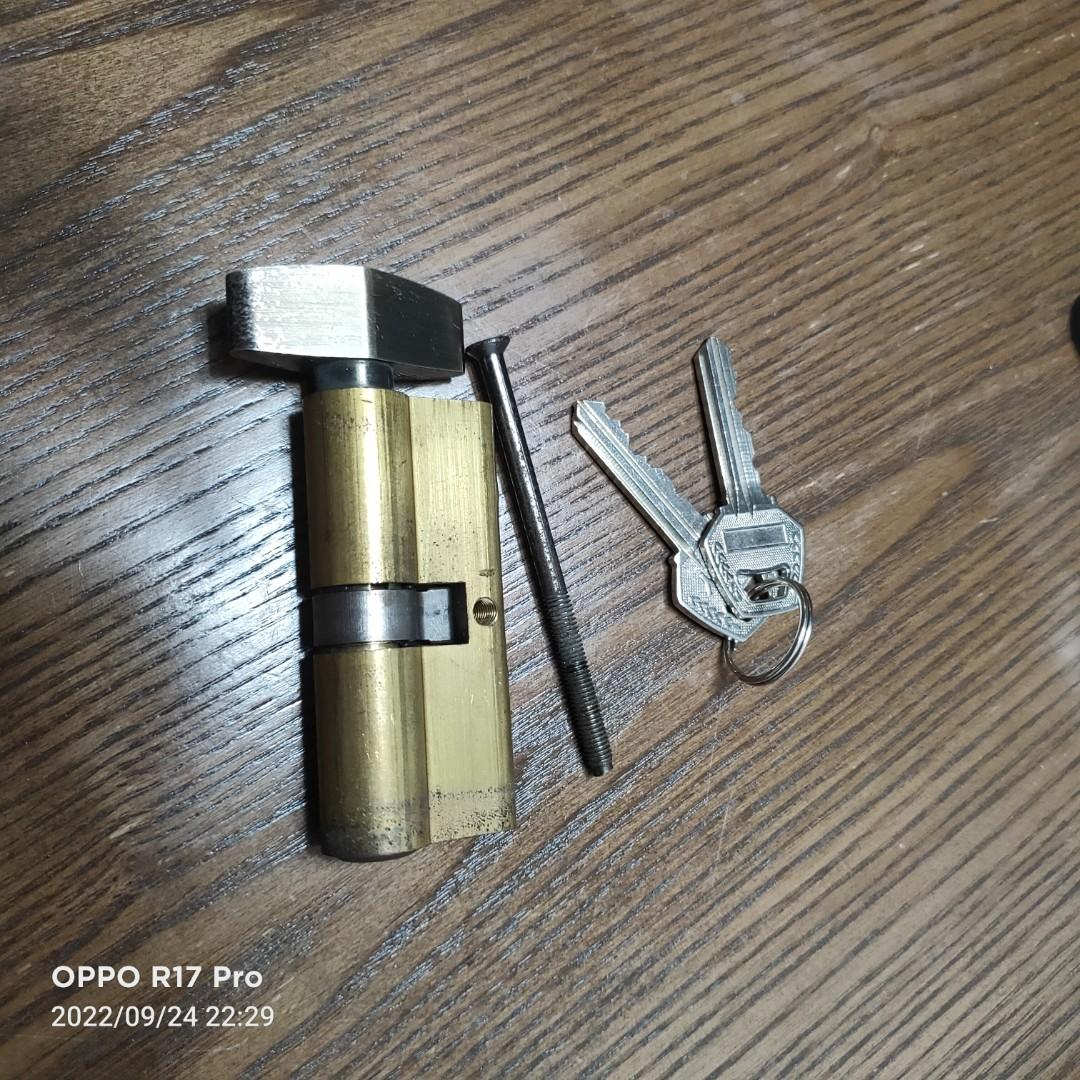 HDB door lock (BLIY), Furniture & Home Living, Security & Locks, Locks