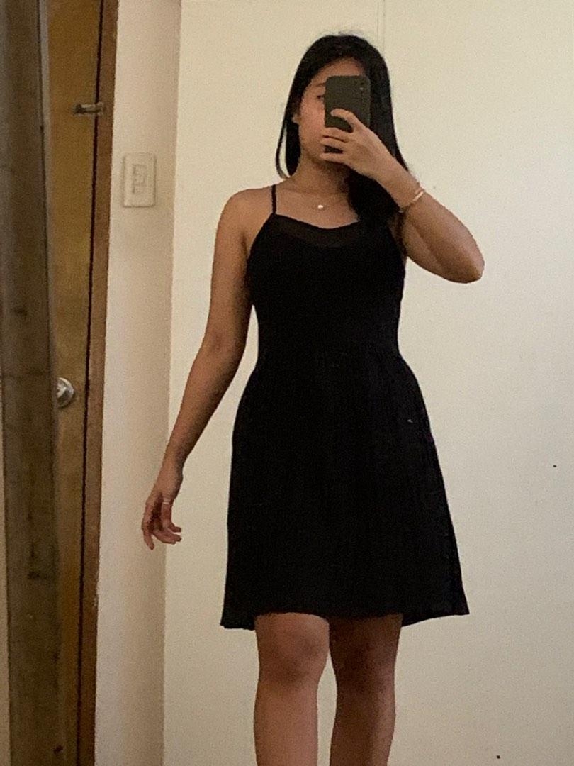 H&m black dress sale hot sale