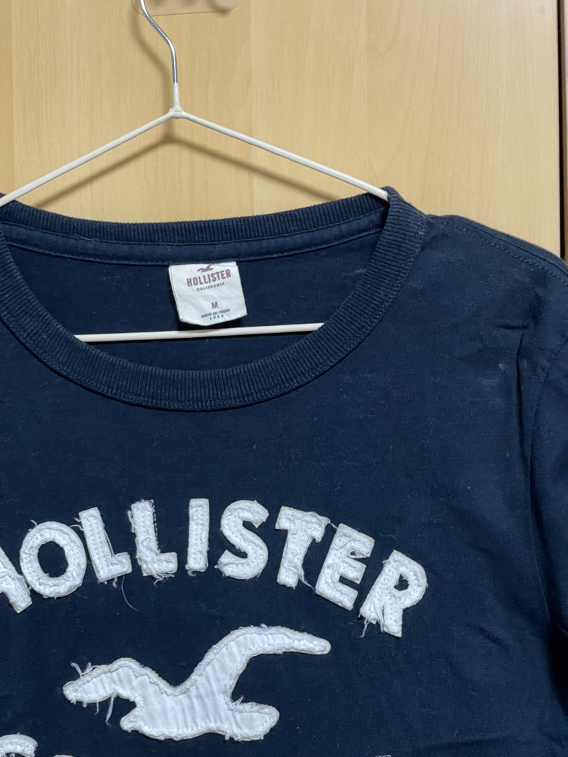 Hollister top m size