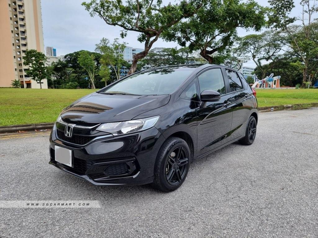Honda Fit Hybrid 1.5 [2017 FL] (A), Cars, Used Cars on Carousell