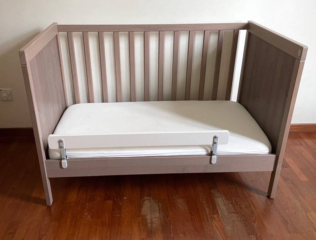 IKEA BABY COT + MATTRESS + RAIL GUARD + PROTECTOR + FITTET SHEET 70