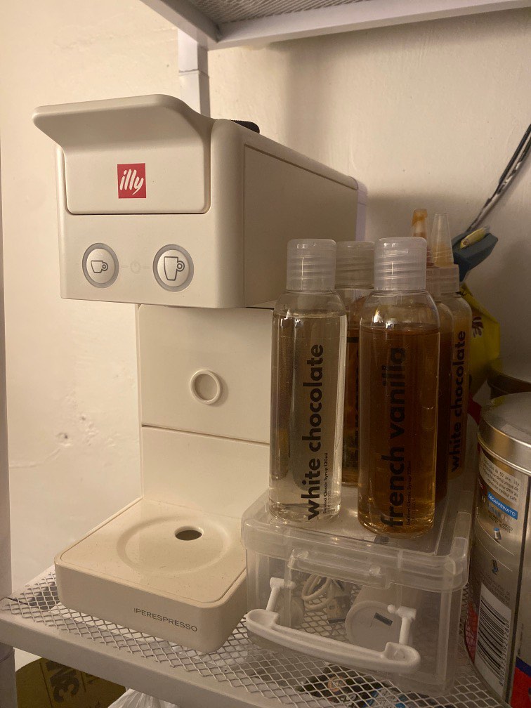 Illy Coffee Machine Francis Y3.3 White, TV & Home Appliances, Kitchen