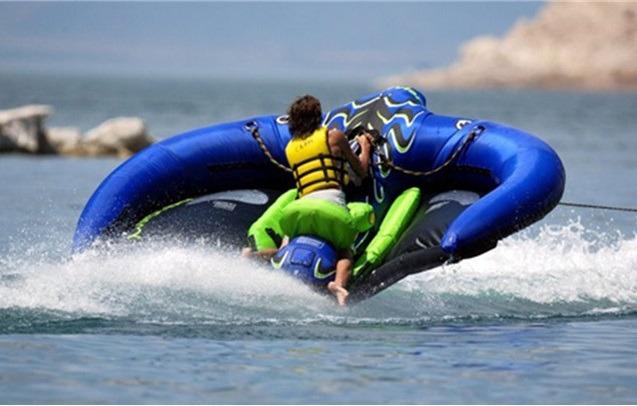 Inflatable Flying Manta Ray Boat Water Sports, Sports Equipment, Sports