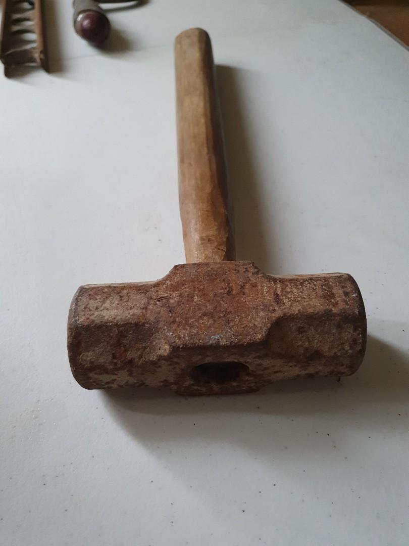 Japanese sledge hammer very heavy wood handle, Commercial & Industrial