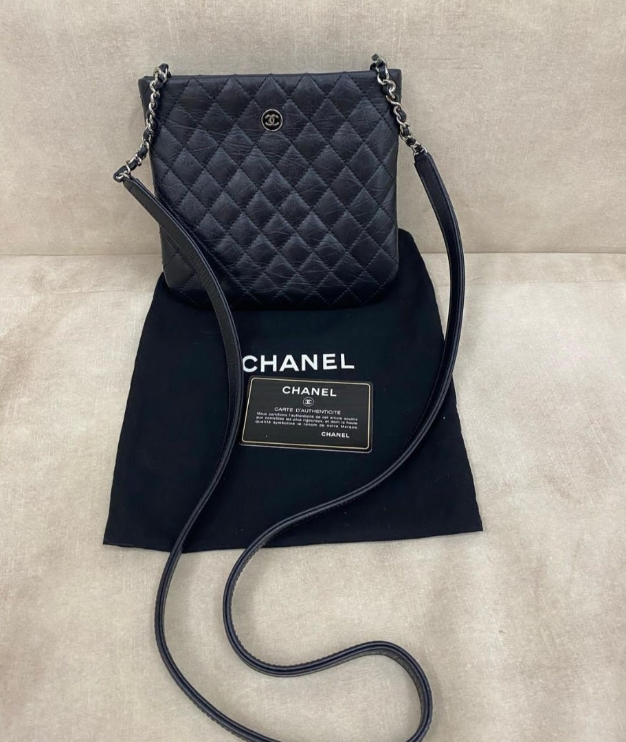 LnV DUO MESSENGER M69827 in 2023  Handbag stores, Bags, Chanel bag