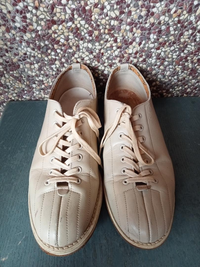 Linds Bowling shoes made in USA Sports Equipment Other Sports