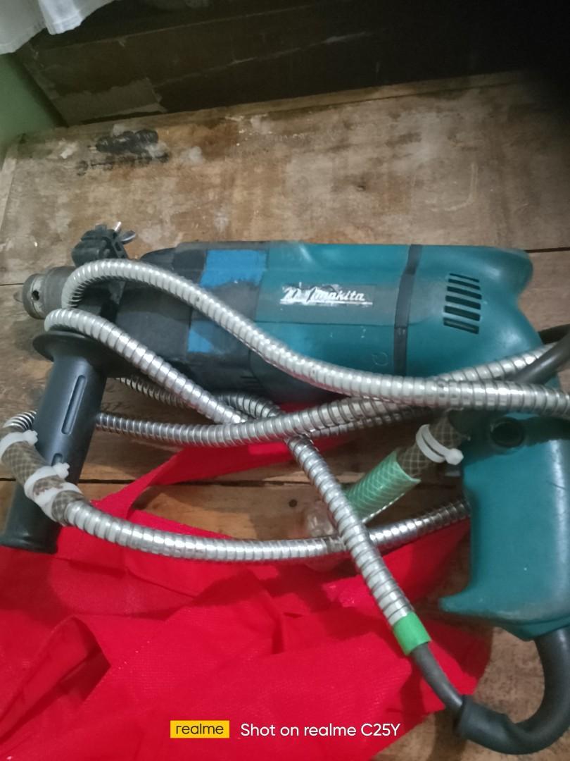 Makita hammer drill, Commercial & Industrial, Construction Tools