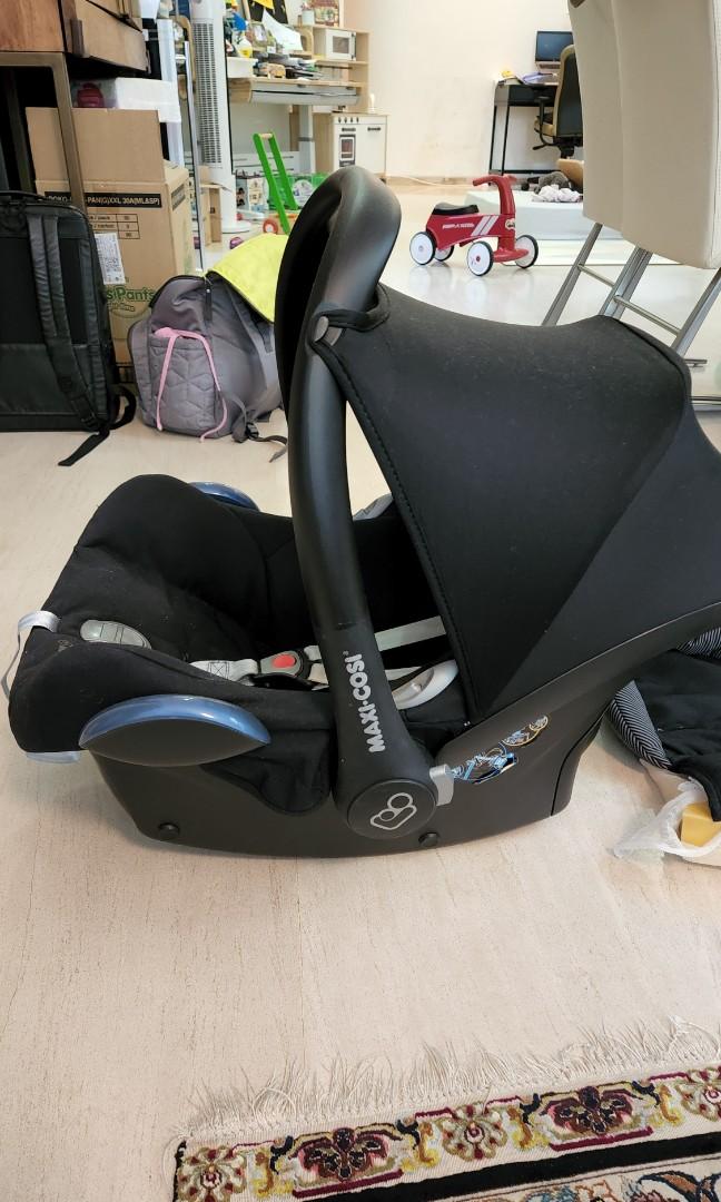 Beperken Aanleg Beringstraat Maxi Cosi Cabriofix with YoYo adaptor, Babies & Kids, Going Out, Car Seats  on Carousell