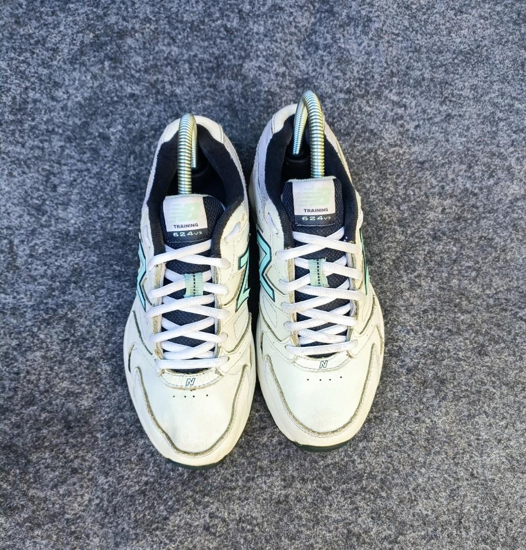 New balance 624v3 store
