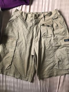 （分類：）位於 。 由 Balenciaga 提交（商品編號 1186731394，圖片 1）。簡介： 。