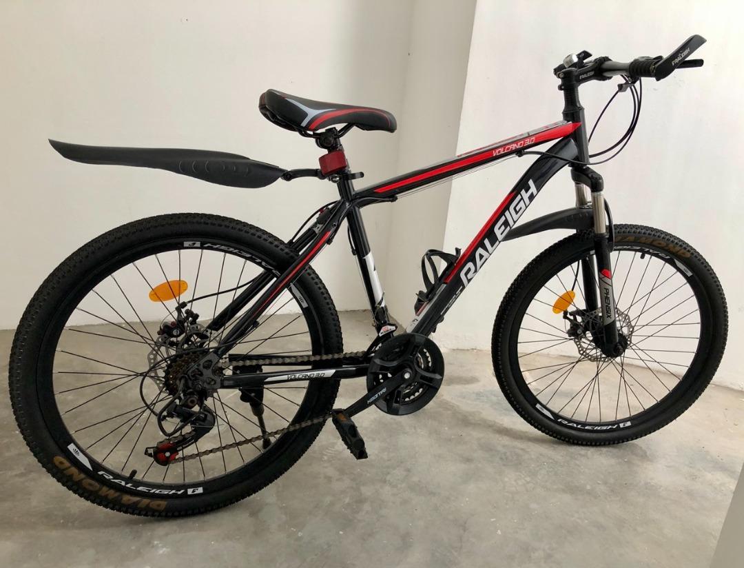 Raleigh Trailblazer Hardtail Mountain Bike, 29-in, Black/Red
