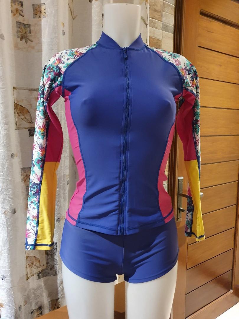 Rash guard, Women's Fashion, Swimwear, Rash guard on Carousell