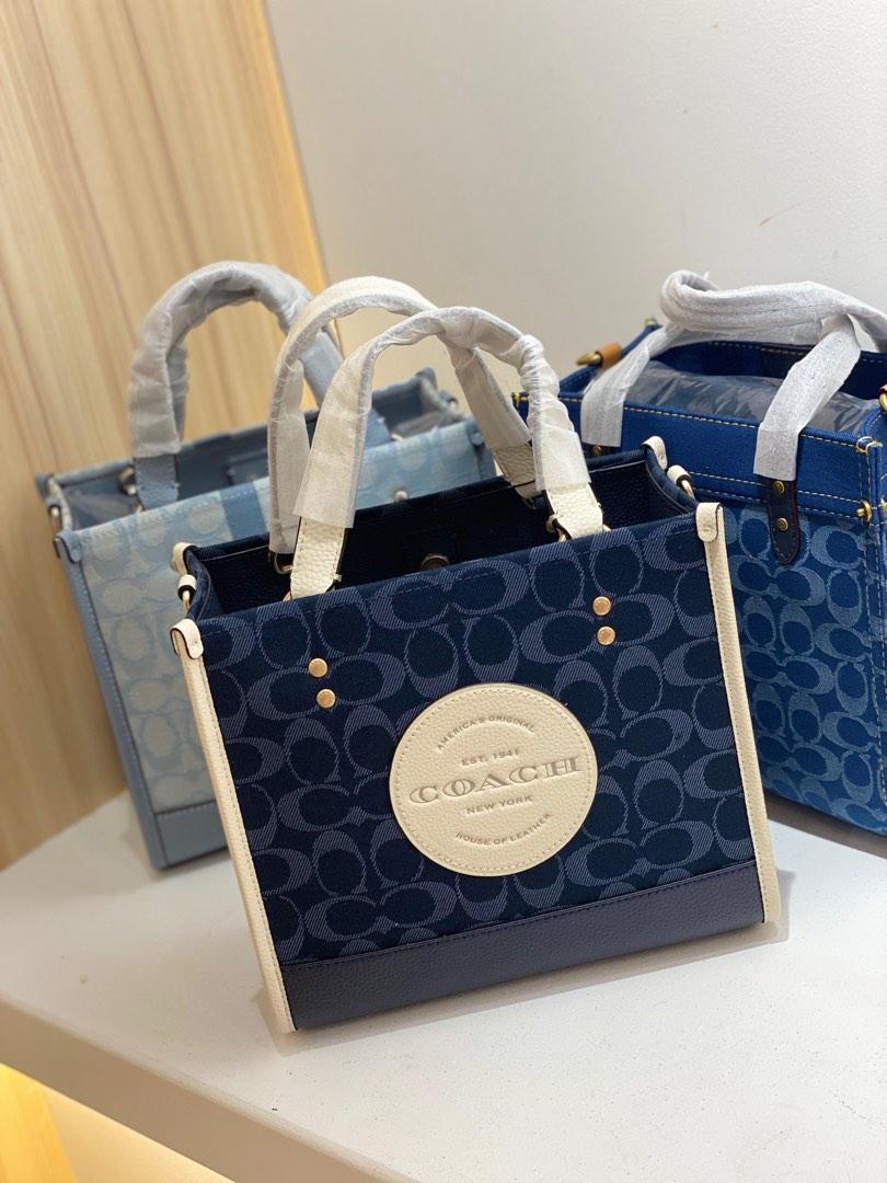 (Real shot) Coach Dempsey Tote 22 Denim, Women's Fashion, Bags