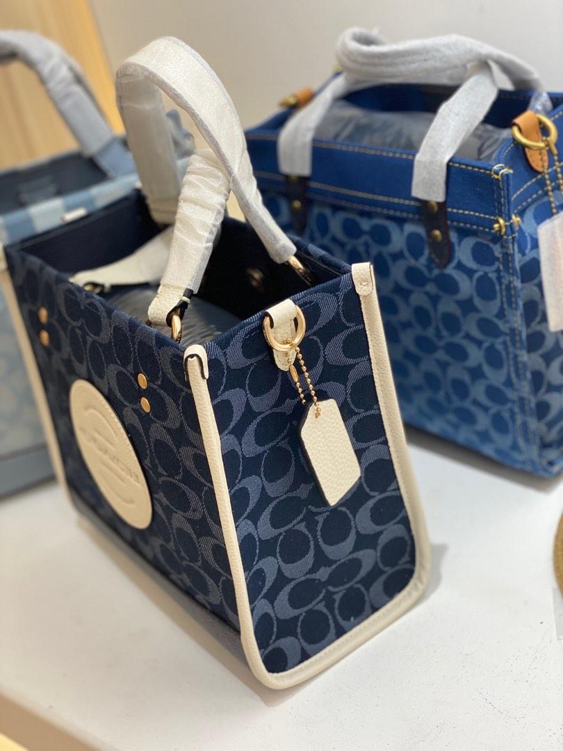 (Real shot) Coach Dempsey Tote 22 Denim, Women's Fashion, Bags