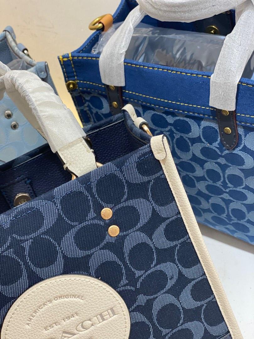 (Real shot) Coach Dempsey Tote 22 Denim, Women's Fashion, Bags