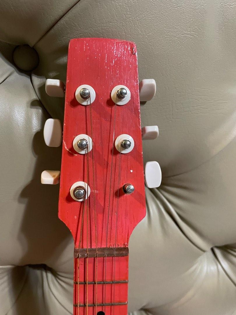 Real sales small guitar