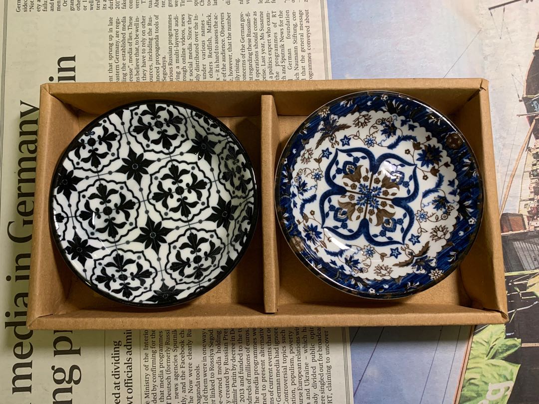 Small Plate Set, Furniture & Home Living, Kitchenware & Tableware