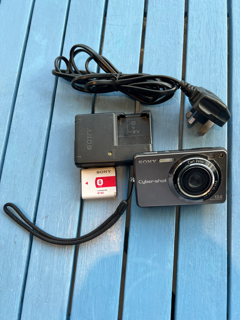 Sony Camera DSCW300, Photography, Cameras on Carousell