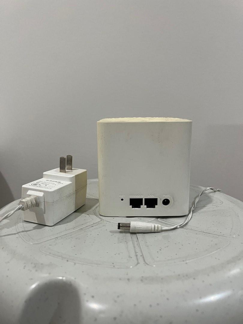 Tenda Nova MW3 mesh (Category: Networking) located in Makati City. Submitted by eric103 (Listing ID 1186773037, Image 2). Description: Tenda Nova MW3 mesh 2 pcs available 750 for 1 node or 1,300 for 2 nodes Still working well 1 node has faded color but no issues in performance. RFS: upgrade.