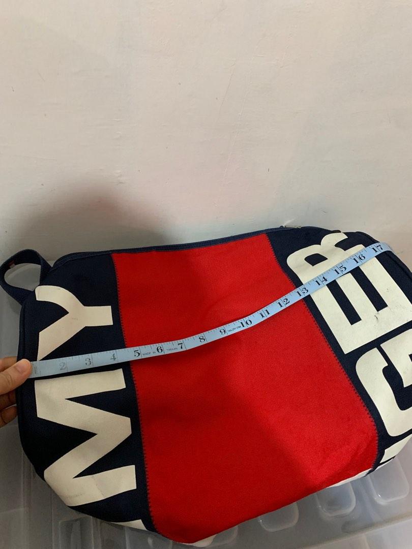 Tommy Hilfiger Gym, Overnight Bag, Women's Fashion, Bags & Wallets