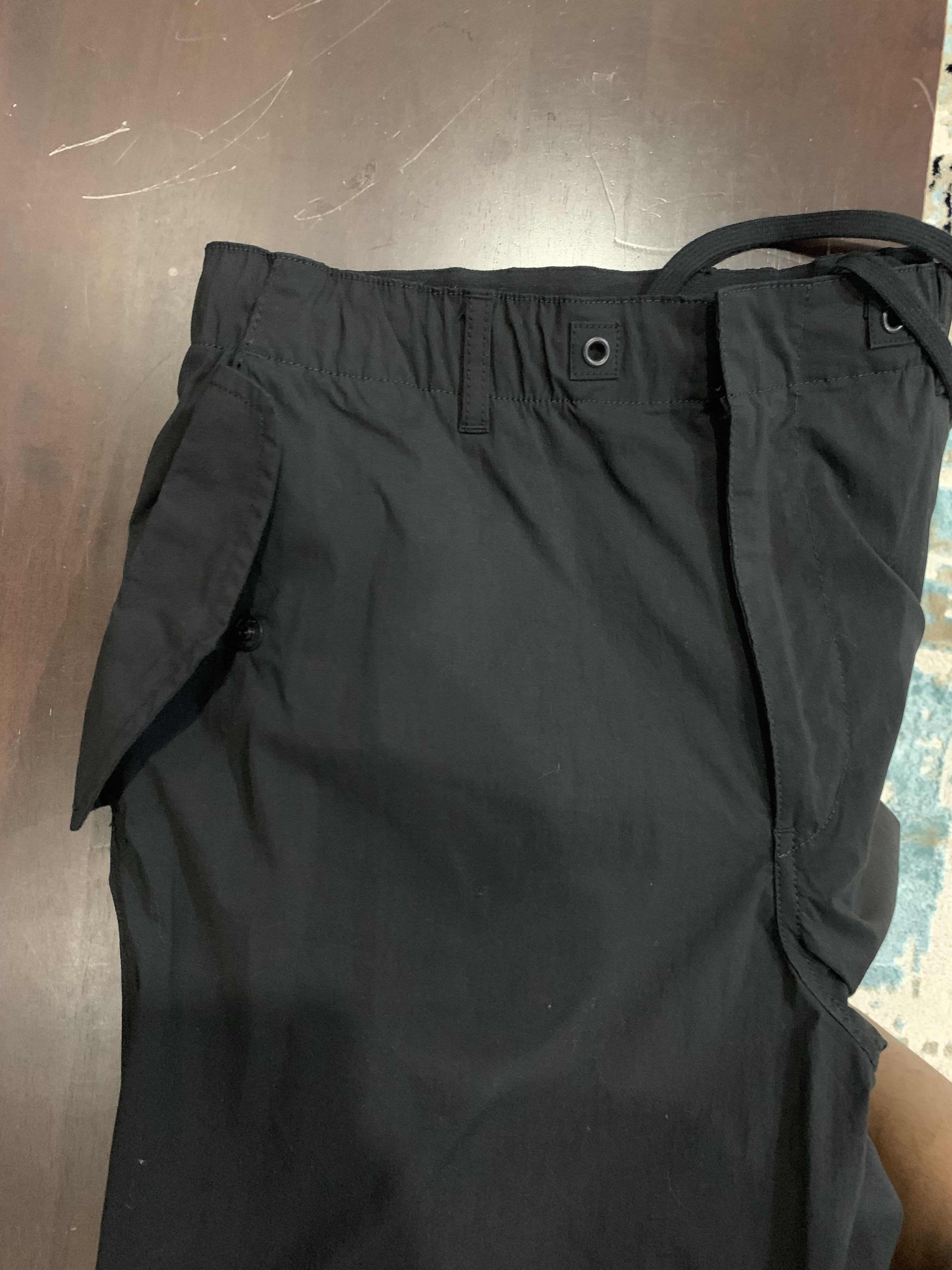 UNIQLO Ezy Wide Fit Parachute Jogger Pants BNWT Men s Fashion