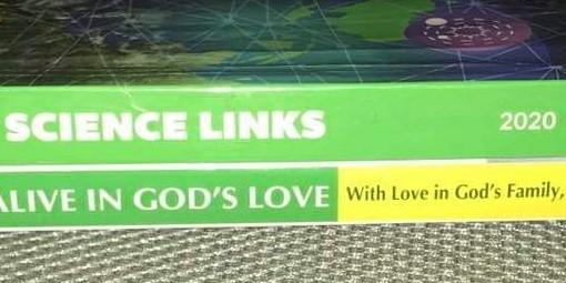 Used Grade 1 and Grade 2 Books (Category: Textbooks) located in Malabon City. Submitted by mmmm14th (Listing ID 1104486051, Image 2). Description: Please read before ordering Used Grade 1 and Grade 2 Books K-12 -250php each not include shipping fee -Minimal answers in pencils -Complete page -2nd hand but in good condition Grade 1: Science Links D-Whiz Afire with Gratitude Integrated English for Effective Communication Bagong Lakbay ng Lahing Pili