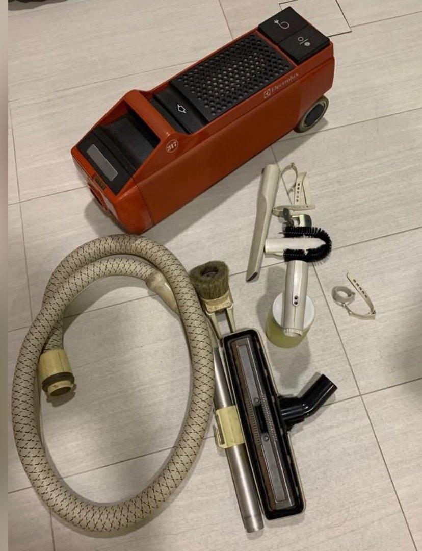 Used old Electrolux vacuum cleaner Free, TV & Home Appliances, Vacuum