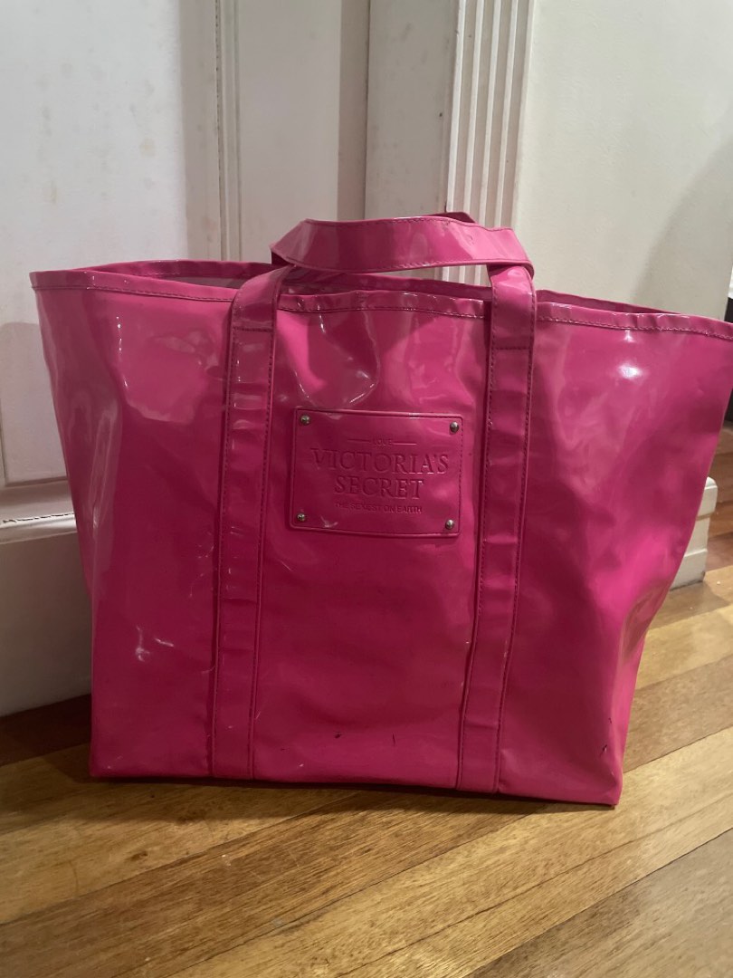 Pink hot sale plastic tote