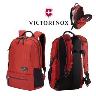 Victorinox Altmont 3.0 Deluxe Laptop Backpack 15.4" - 17.0 inches Laptop Backpack - Dark Red/Black