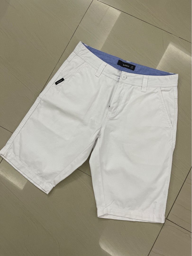 White Shorts for Men, Men's Fashion, Bottoms, Shorts on Carousell