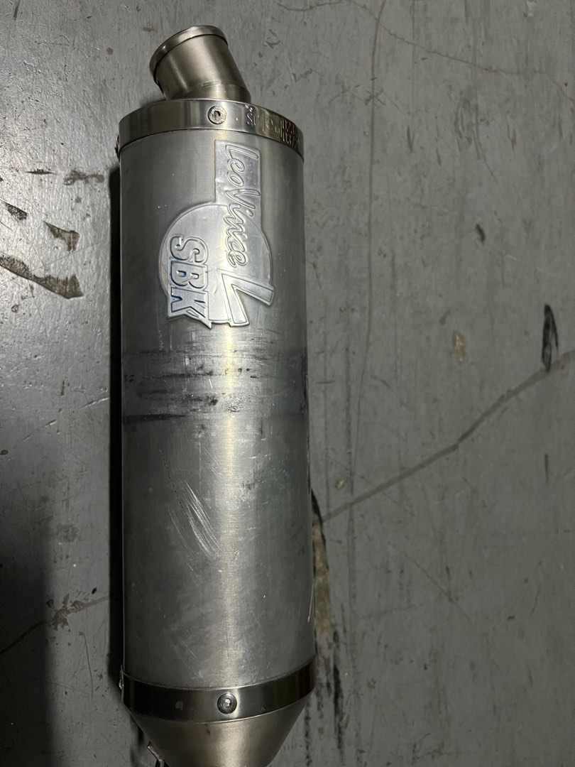 X1r/spark Leo vince pipe/exhaust, Motorcycles, Motorcycle Accessories on Carousell