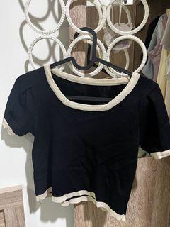 撞色短板上衣