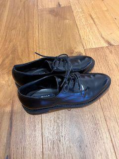 牛津鞋 亮面材質 黑色 正式