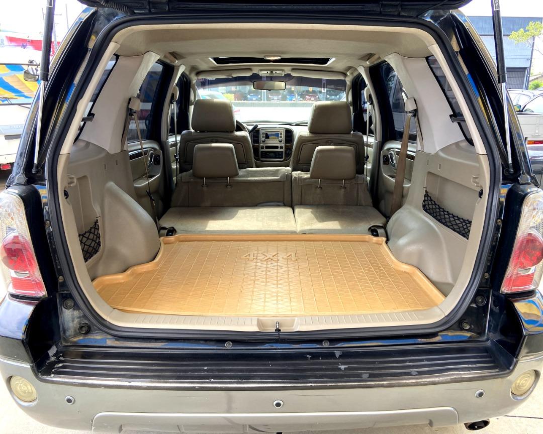 福特 ESCAPE 2.3 天窗 電收後視鏡 恆溫空調 ABS 安全氣囊 鋁圈 倒車雷達 車頂行李架 一手車 里程保證 照片瀏覽 8