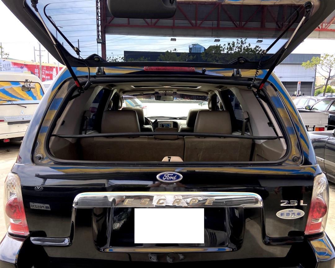 福特 ESCAPE 2.3 天窗 電收後視鏡 恆溫空調 ABS 安全氣囊 鋁圈 倒車雷達 車頂行李架 一手車 里程保證 照片瀏覽 9