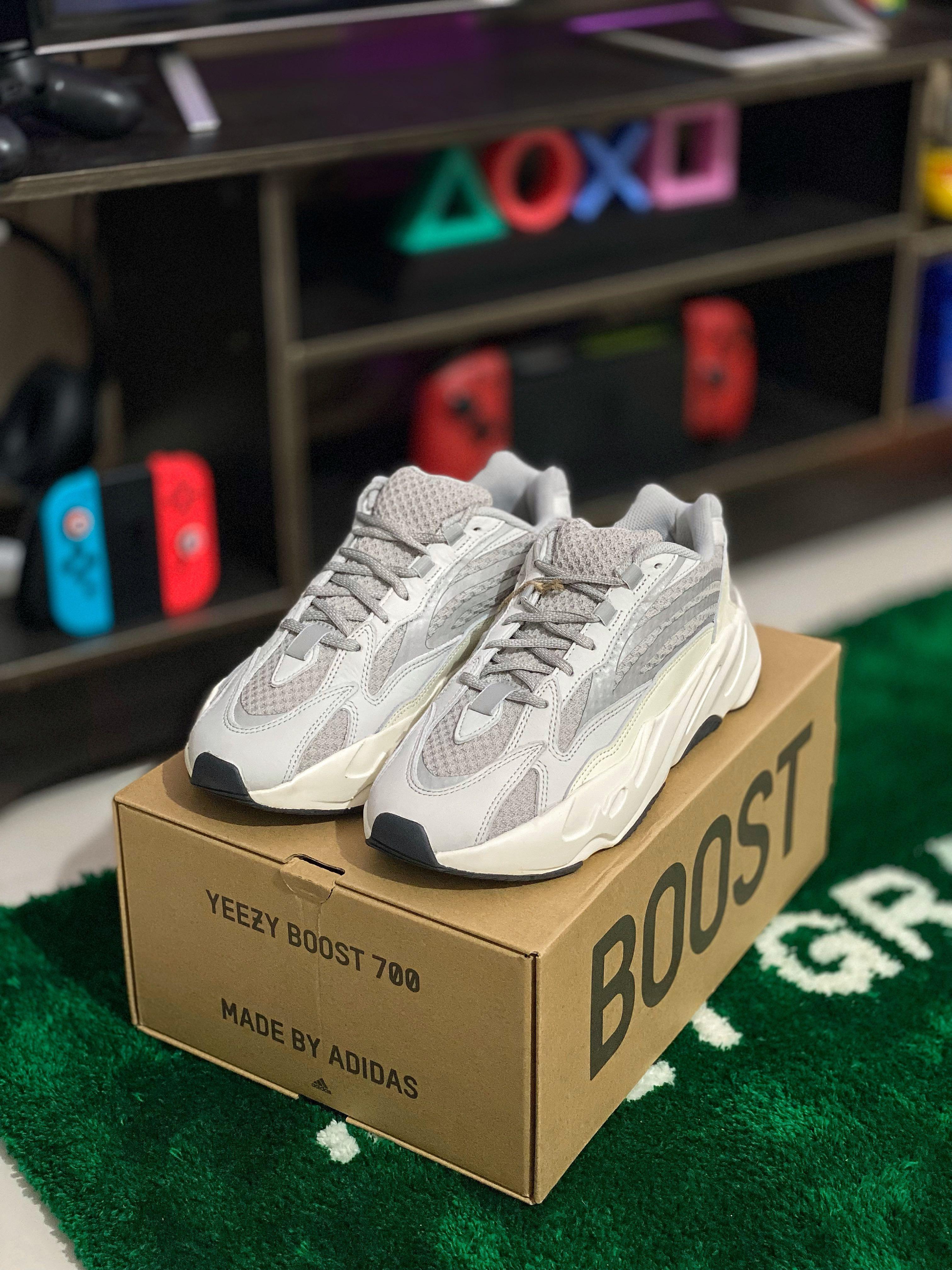 Adidas Yeezy Boost 700 V2 Static