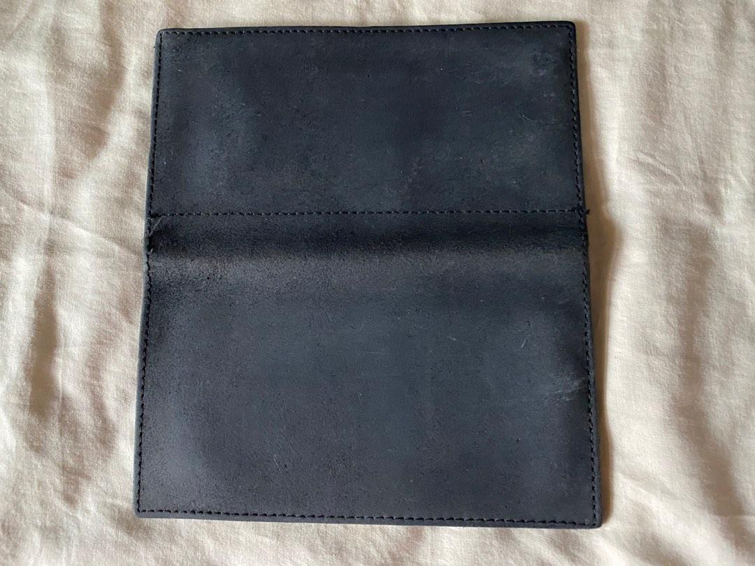 APC Suede Leather Long Wallet (Category: Luxury Bags & Wallets) located in Mandaluyong City. Submitted by yohjivangarcons (Listing ID 1186942966, Image 2). Description: .