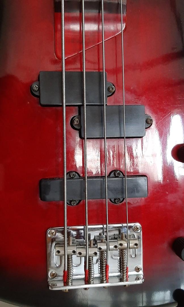 Aria pro 2 Avante series bass guitar, Hobbies & Toys, Music & Media, Musical Instruments on