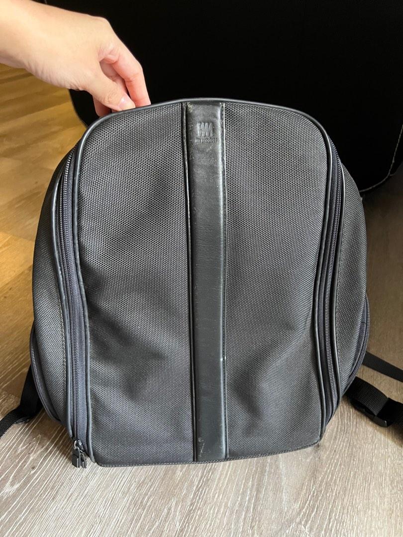 Issey miyake laptop hotsell bag