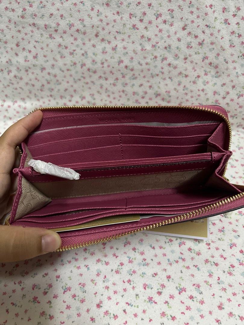 Authentic Michael Kors Wallet, Women's Fashion, Bags & Wallets, Wallets &  Card holders on Carousell