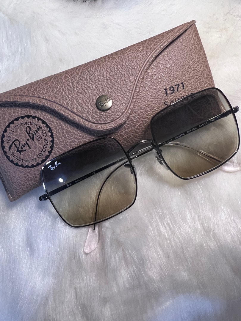 Authentic Rayban Classic Square 1971 Bi Gradient, Women's Fashion, Watches  & Accessories, Sunglasses & Eyewear on Carousell