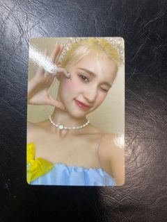 (Category: ) located in . Submitted by KPOP_shop (Listing ID 1186862637, Image 1). Description: .