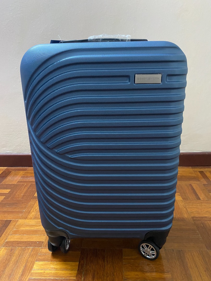 Barry smith 20 luggage bag deals