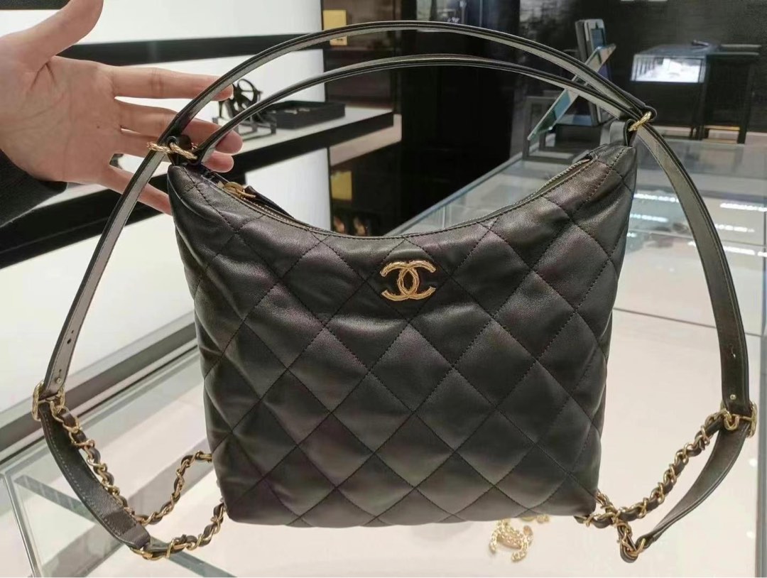 Chanel22B maxi Hobo bag, 名牌, 手袋及銀包- Carousell