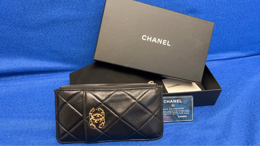 Chanel Card Holder, 名牌, 手袋及銀包 on Carousell